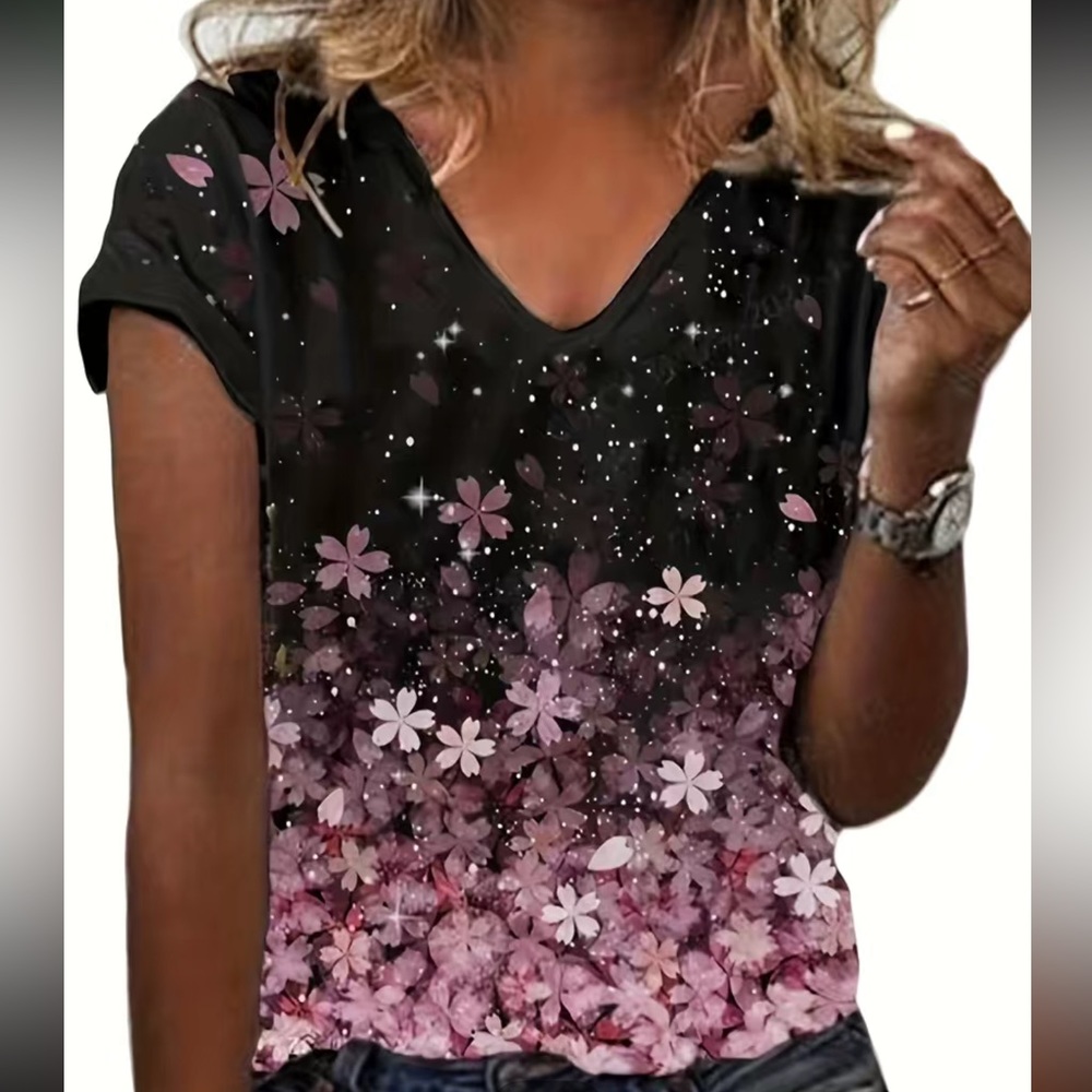 Black & Pink Floral Sakura Print Short Sleeve V-Neck Tee 1X